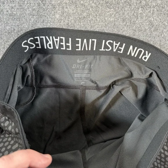 Nike Dri-Fit‎ Tights Womens Medium Black Run Fast Live Fearless Spotted Workout - Picture 6 of 15